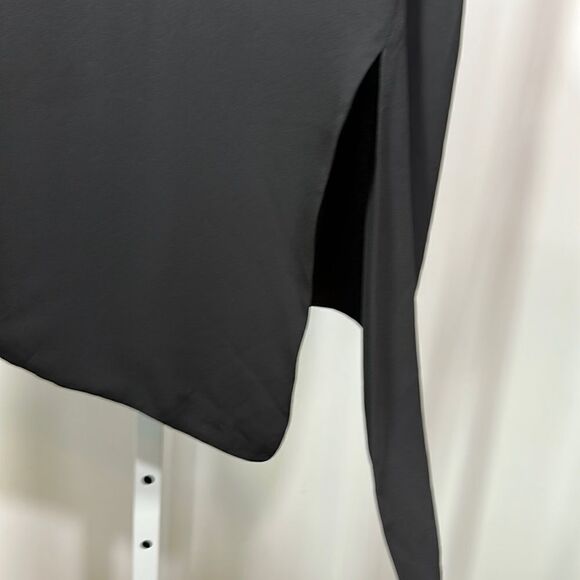 ARITZIA BABATON Women’s Asymmetrical Hem Sleeveless Blouse Black Size Medium - Picture 4 of 9